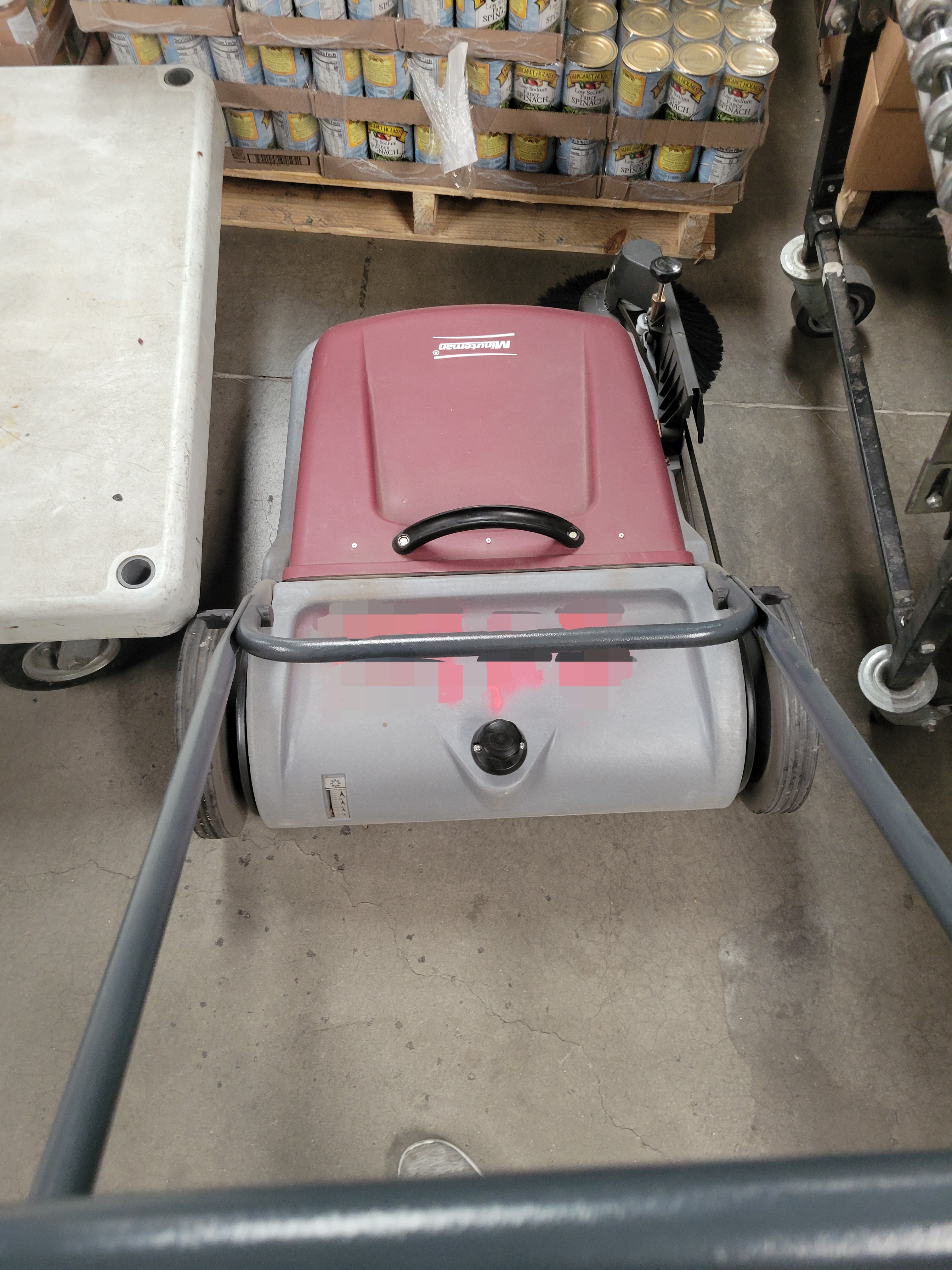 Handle view of industrial sweepe.